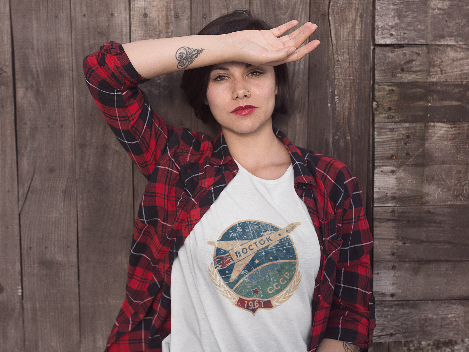 Vostok Spacecraft Retro T-Shirt - Image 4